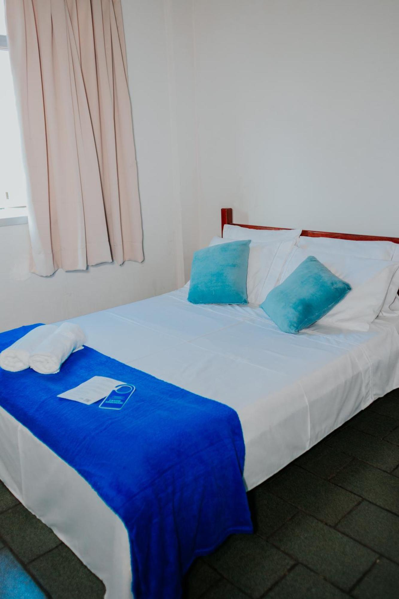 Hotel Santa Terezinha Alfredo Chaves Buitenkant foto