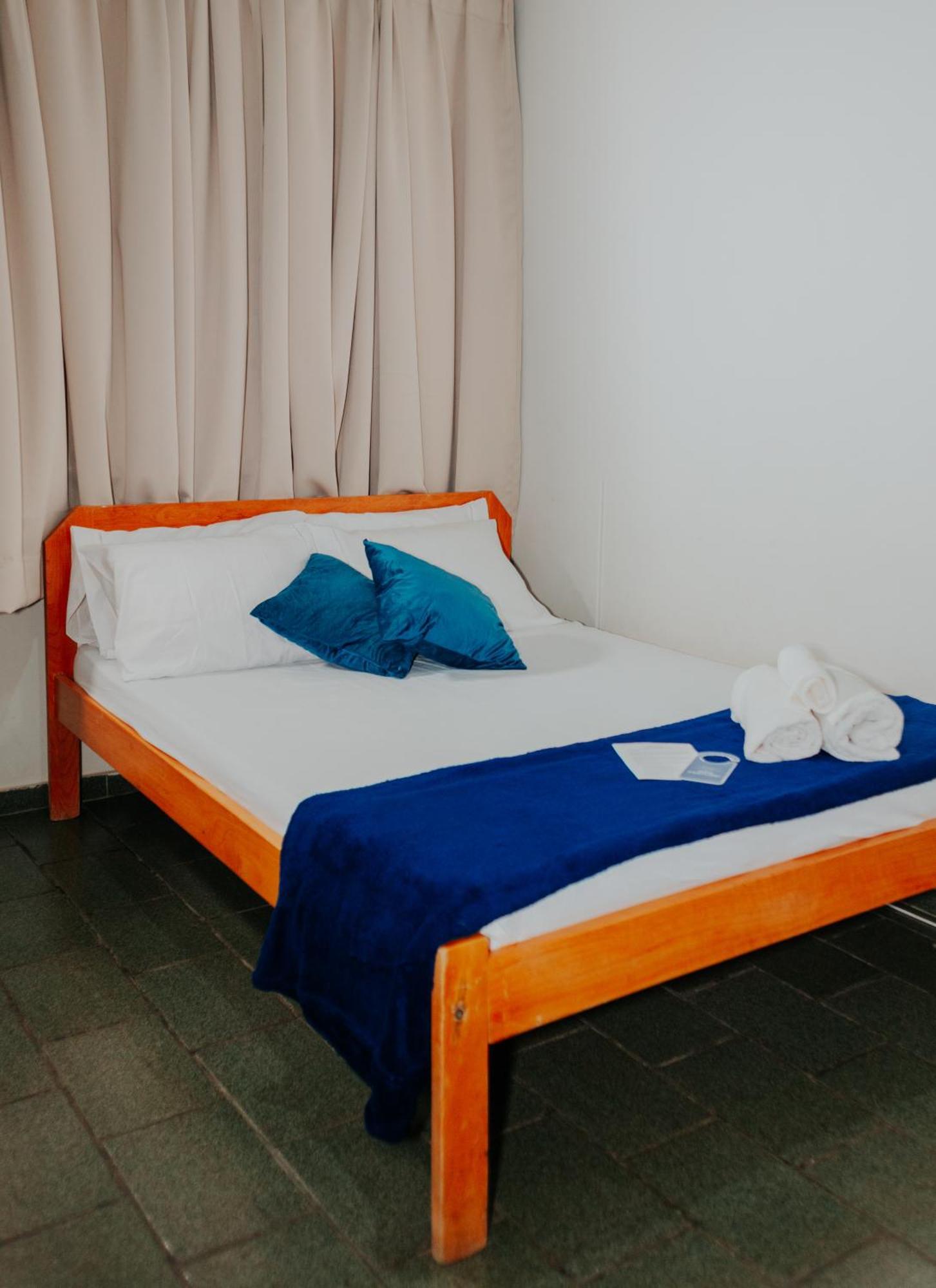 Hotel Santa Terezinha Alfredo Chaves Buitenkant foto